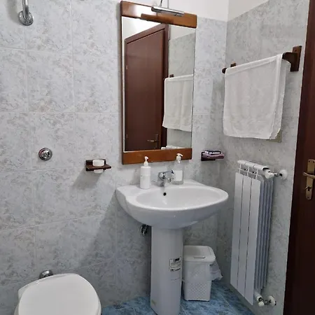 فندق مبيت وإفطار Rab&b 3*